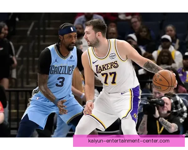 东契奇疯狂三月超强表现 高难度三分接连命中 比上次得分王更具统治力